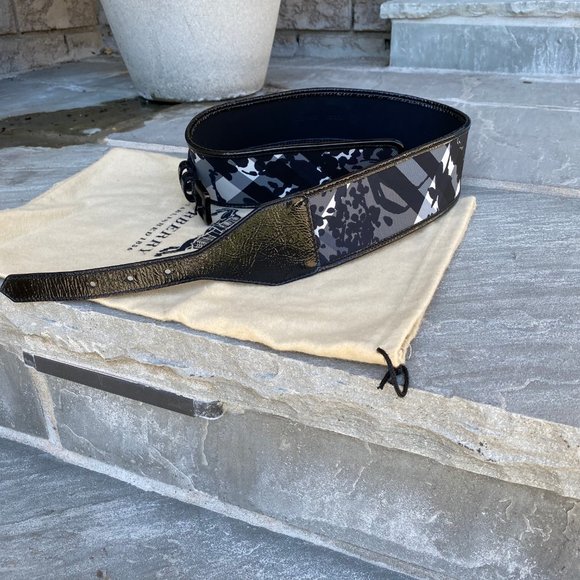 *SOLD* Burberry Printed Belt - Picture 3 of 3